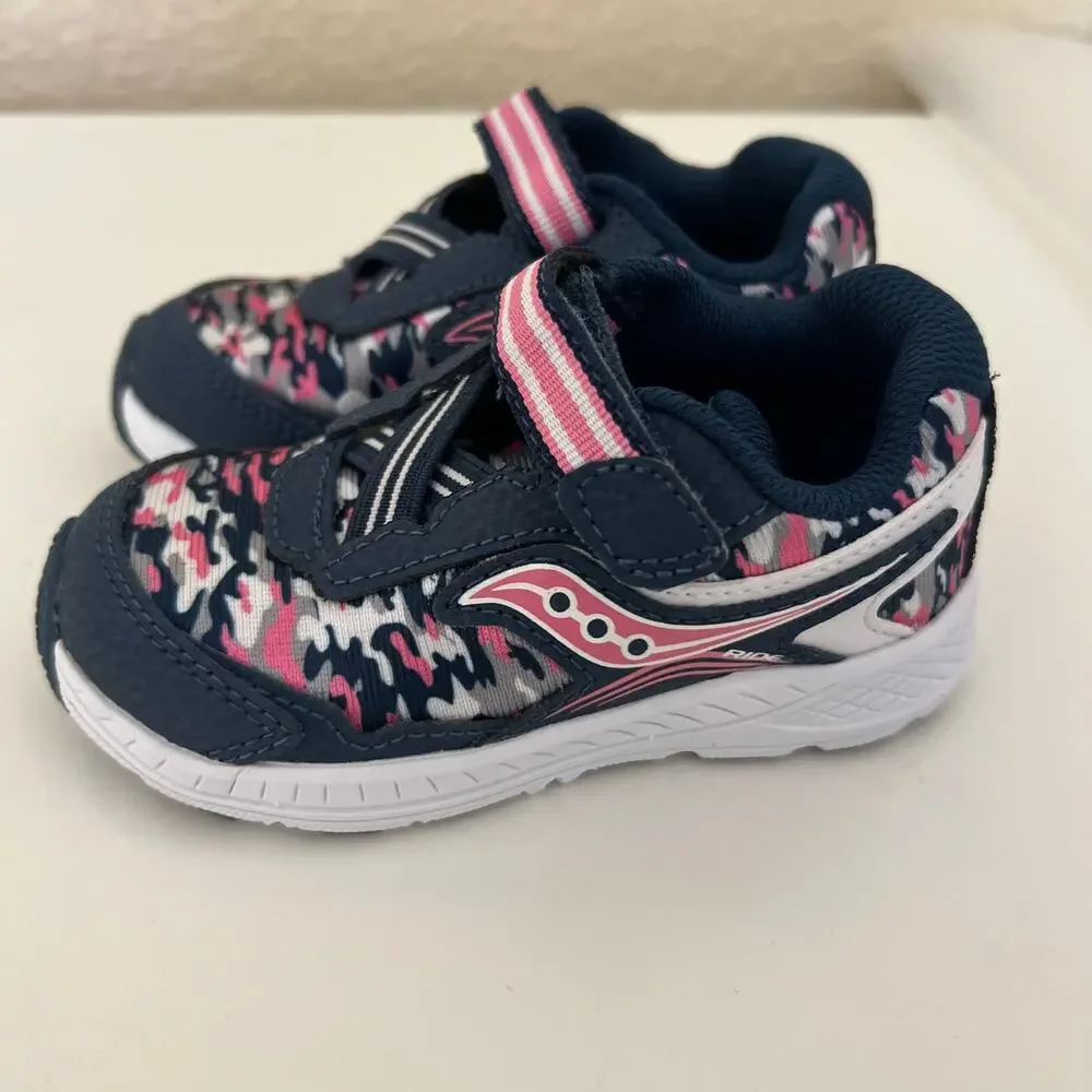 Saucony Ride 10 JR Navy Pink Camo Girls Sneakers Size 7W